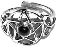 Adjustable pentacle ring 
