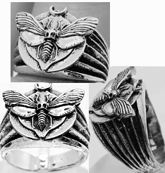 Gothic little Moth skull ring 