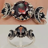 Double meniscus red artificial crystal ring
