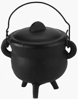 Cast ion cauldron with lid