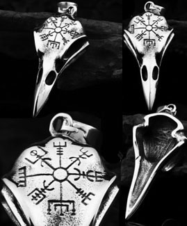 Mio Queena Viking stainless steel carved crow pendant