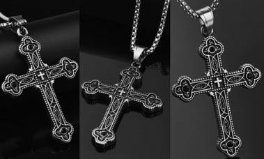 Mio Queena Viking cross pendant