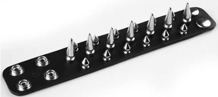 leather wristband with 3 rows small and large spikes