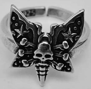 Mio Queena vintage butterfly skull ring